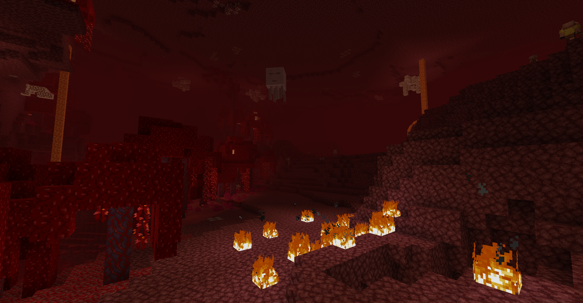Скриншот дуэли в Hypixel Sword Duel, два игрока в Netherite + Diamond армор на…